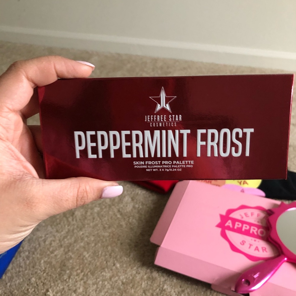 Limited edition peppermint frost pallet by JSC